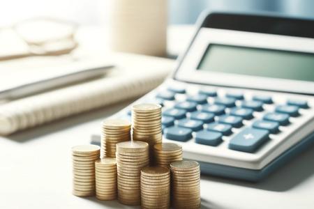 前三季度42家上市銀行非利息收入同比增長5%